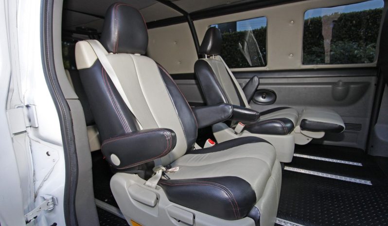 Chevrolet Express 3500 4×4 2016 full