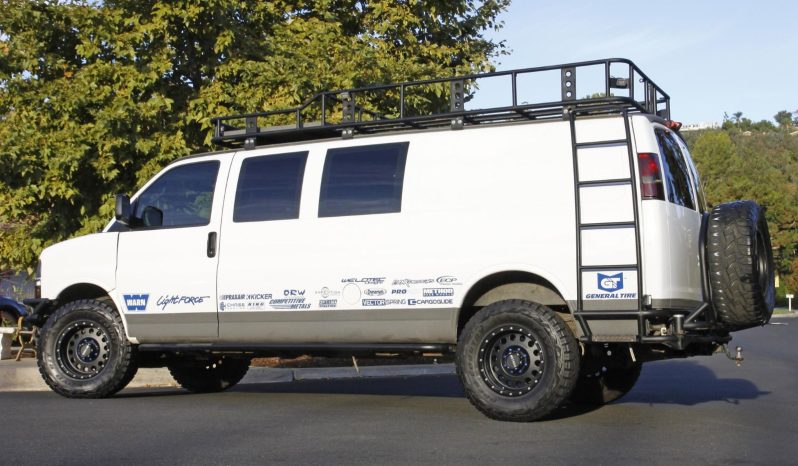 Chevrolet Express 3500 4×4 2016 full