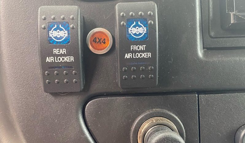 Chevrolet Express 3500 4×4 2016 full