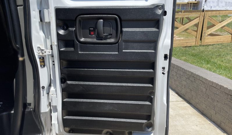 Chevrolet Express 3500 4×4 2016 full