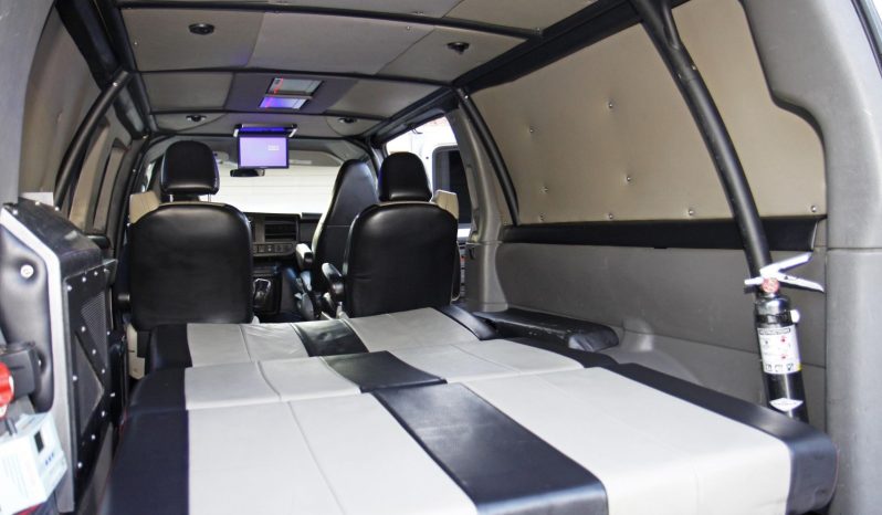 Chevrolet Express 3500 4×4 2016 full