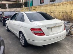 Mercedes Benz C-Class C200 CGI 2010 full