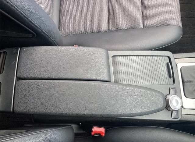 Mercedes Benz C-Class C200 CGI 2010 full