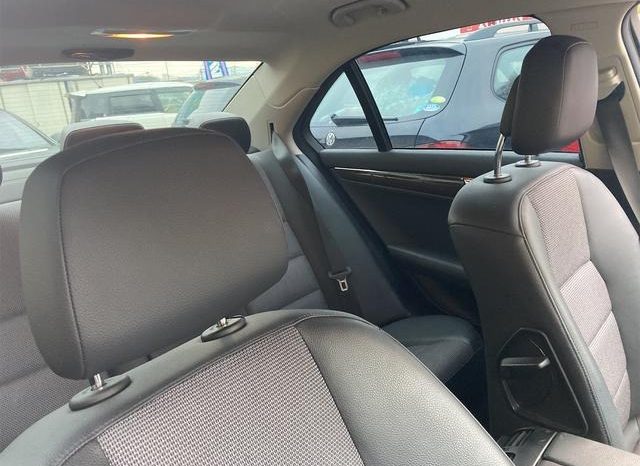 Mercedes Benz C-Class C200 CGI 2010 full