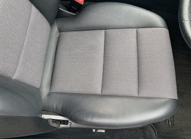 Mercedes Benz C-Class C200 CGI 2010 full