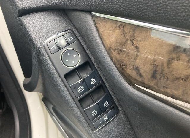 Mercedes Benz C-Class C200 CGI 2010 full