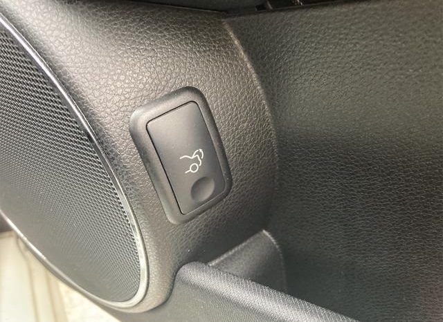 Mercedes Benz C-Class C200 CGI 2010 full