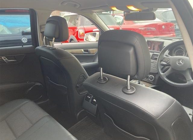 Mercedes Benz C-Class C200 CGI 2010 full