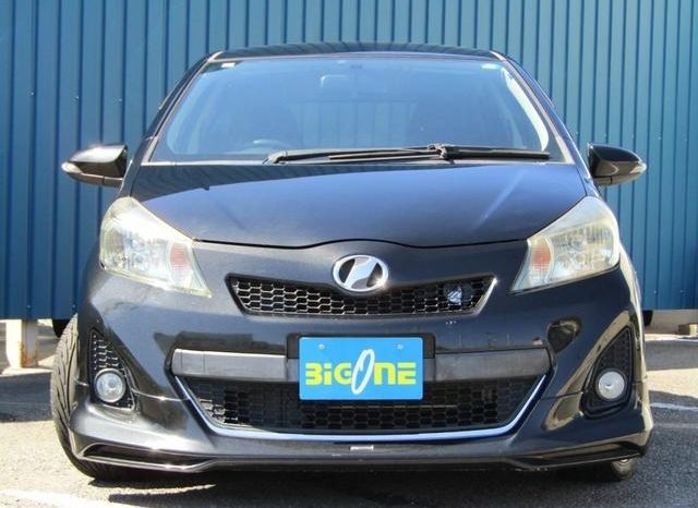 Toyota Vitz RS 2011 full