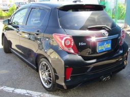 Toyota Vitz RS 2011 full