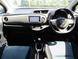 Toyota Vitz RS 2011 full