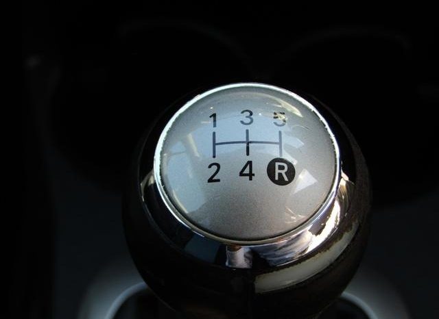 Toyota Vitz RS 2011 full