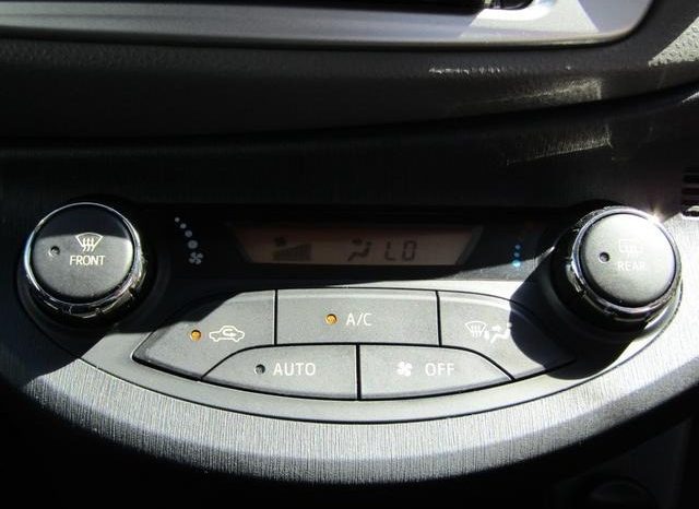 Toyota Vitz RS 2011 full