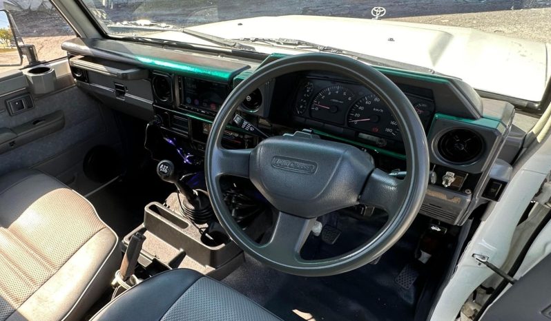 Toyota Land Cruiser 70-series 1999 full