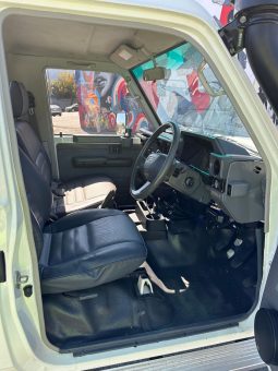 Toyota Land Cruiser 70-series 1999 full