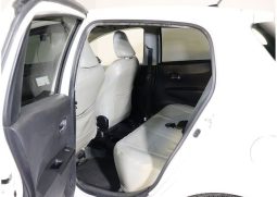 Toyota Vitz Jewela Smart Stop Package 2011 full