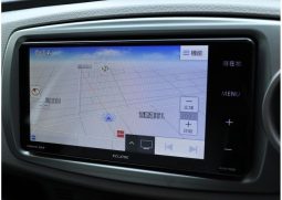 Toyota Vitz Jewela Smart Stop Package 2011 full