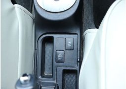 Toyota Vitz Jewela Smart Stop Package 2011 full