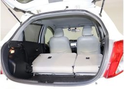 Toyota Vitz Jewela Smart Stop Package 2011 full