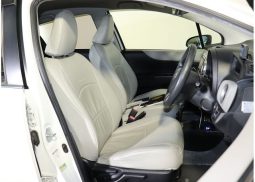 Toyota Vitz Jewela Smart Stop Package 2011 full