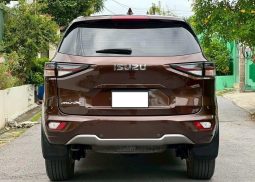Isuzu MU-X 3.0 Ultimate 2WD 2022 full