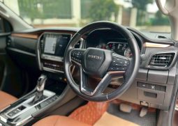 Isuzu MU-X 3.0 Ultimate 2WD 2022 full