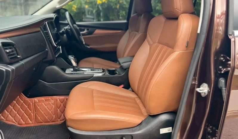 Isuzu MU-X 3.0 Ultimate 2WD 2022 full