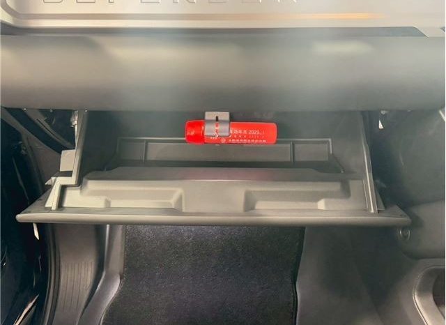 Land Rover Defender L663 110SV1 635PS 2025 full