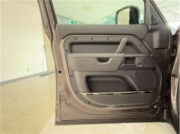 Land Rover Defender L663 110SV1 635PS 2025 full