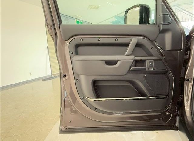 Land Rover Defender L663 110SV1 635PS 2025 full