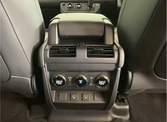 Land Rover Defender L663 110SV1 635PS 2025 full