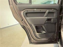 Land Rover Defender L663 110SV1 635PS 2025 full