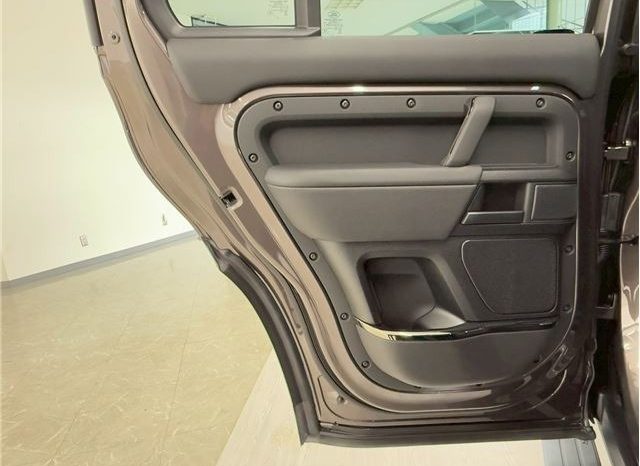 Land Rover Defender L663 110SV1 635PS 2025 full