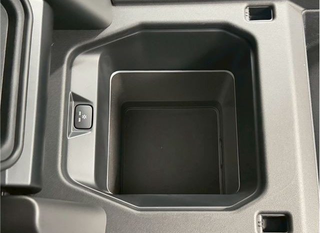 Land Rover Defender L663 110SV1 635PS 2025 full