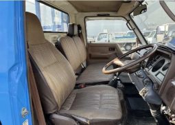 Toyota Dyna 14B Flat body 1990 full