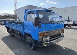 Toyota Dyna 14B Flat body 1990 full