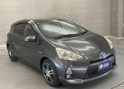 Toyota Aqua G 2012 full