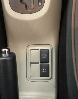 Toyota Aqua G 2012 full