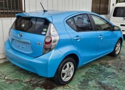Toyota Aqua L 2012 full