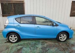 Toyota Aqua L 2012 full