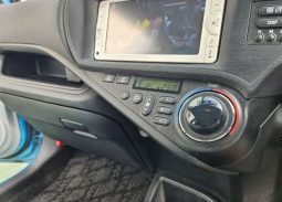 Toyota Aqua L 2012 full