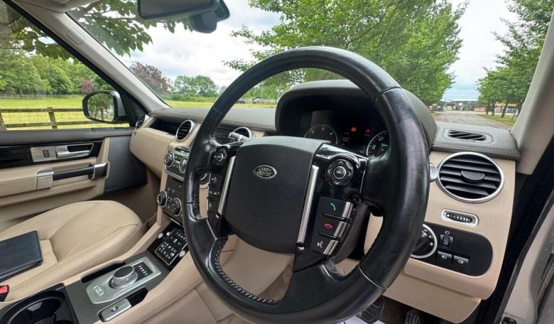 Land Rover Discovery 4 3.0 SD V6 HSE 2015 full
