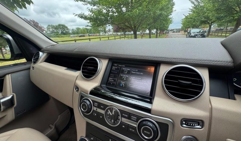 Land Rover Discovery 4 3.0 SD V6 HSE 2015 full