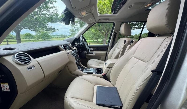 Land Rover Discovery 4 3.0 SD V6 HSE 2015 full