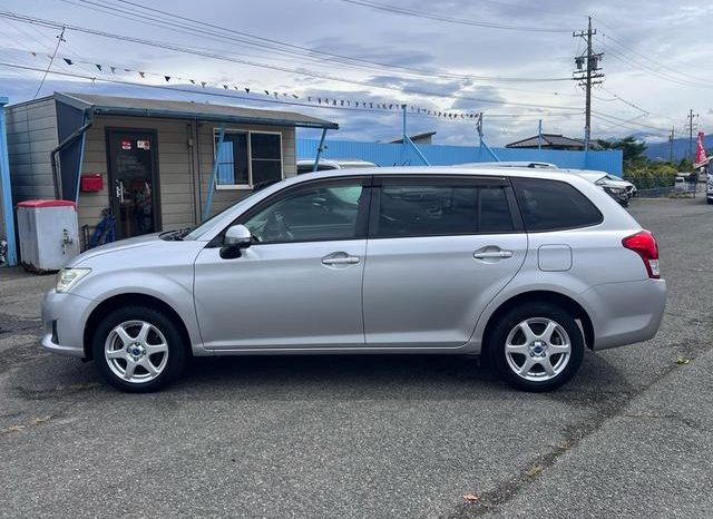 Toyota Corolla Fielder 2014 full