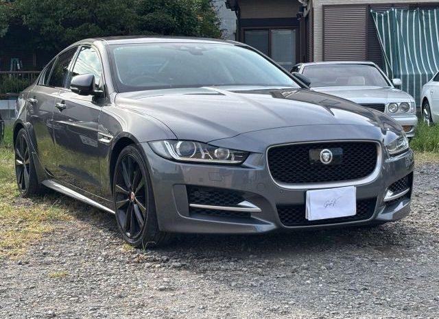 JAGUAR XE 20D R Sport 2016 full
