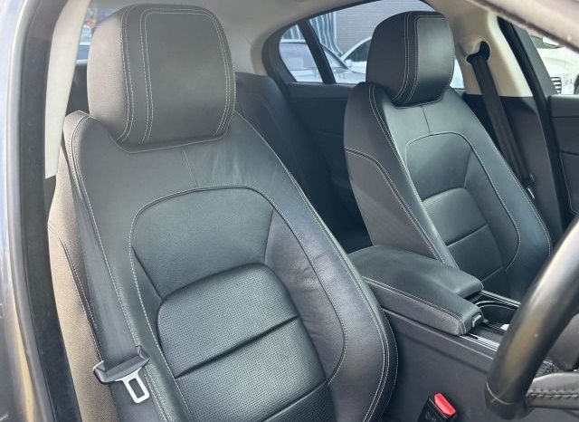 JAGUAR XE 20D R Sport 2016 full