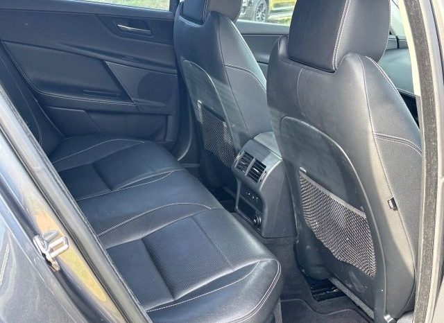 JAGUAR XE 20D R Sport 2016 full