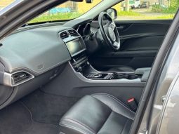 JAGUAR XE 20D R Sport 2016 full