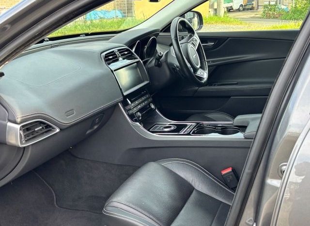 JAGUAR XE 20D R Sport 2016 full